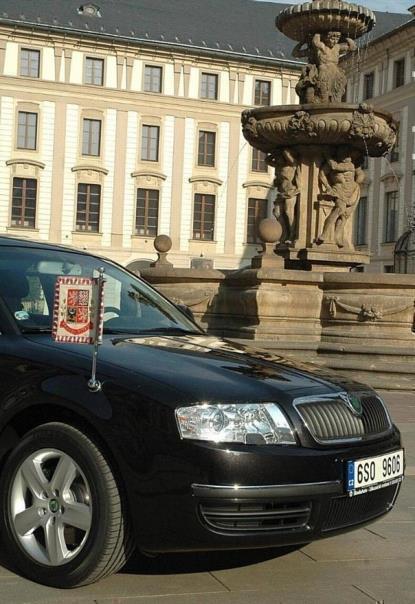 Václav Klaus fährt Skoda Superb